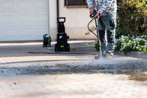 Why Choose Our Certified Pressure Washing Experts for Your Project Needs in Petersburg, MI?